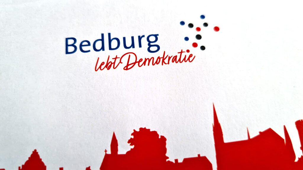 Logo, Flyer und Plakte für die Stadt Bedburg